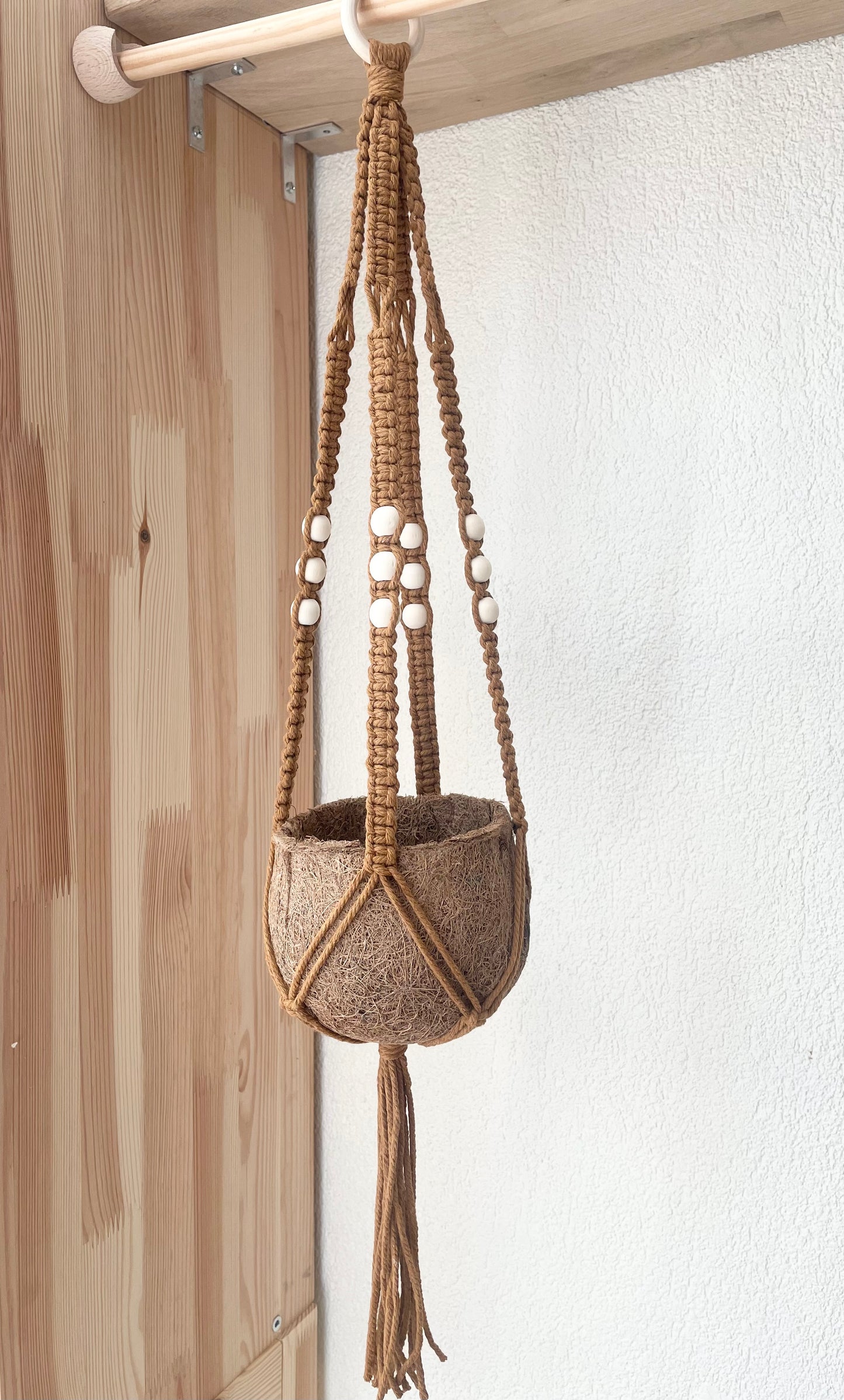 Suspension en macramé - pot en fibre de coco