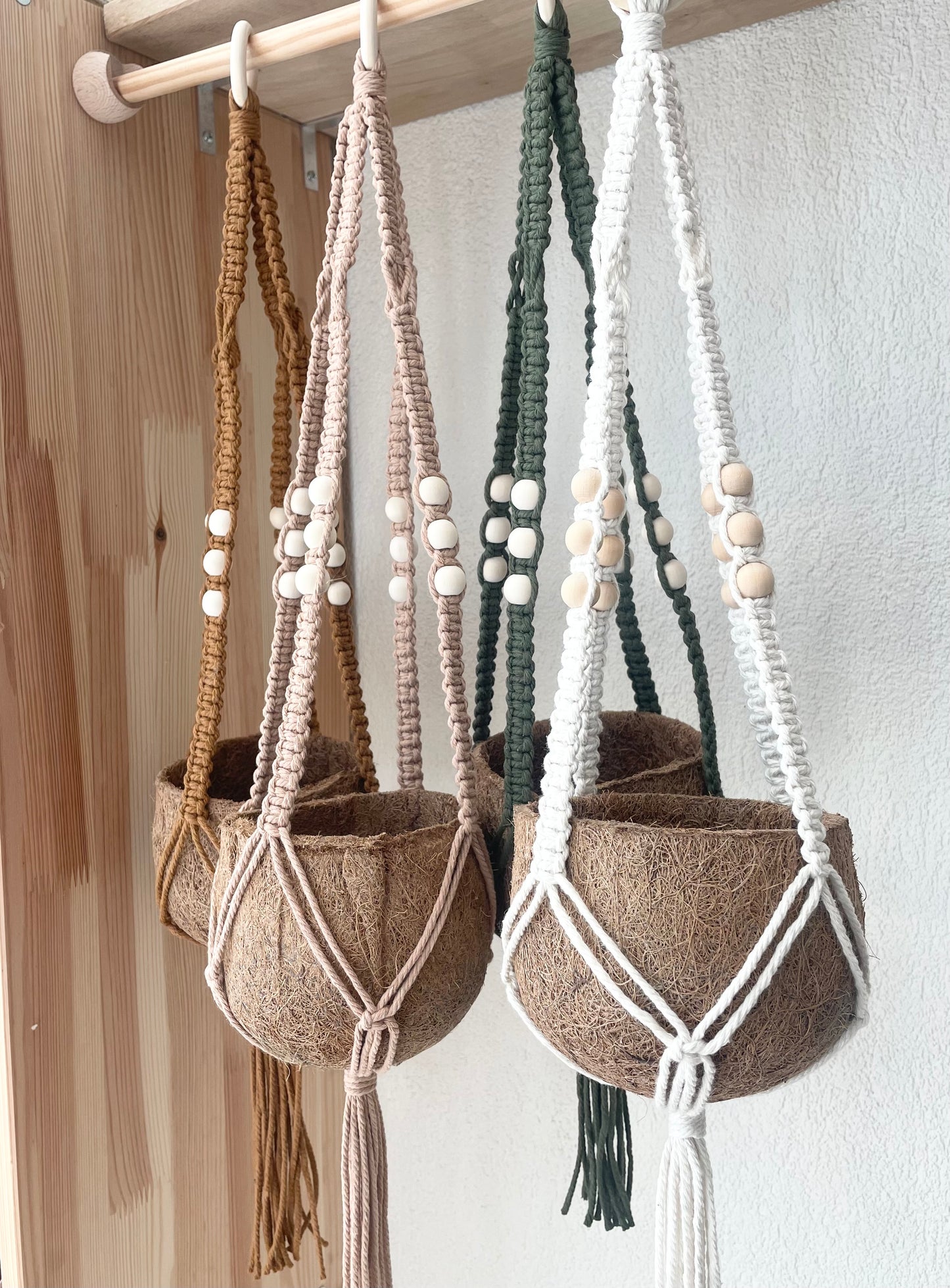 Suspension en macramé - pot en fibre de coco