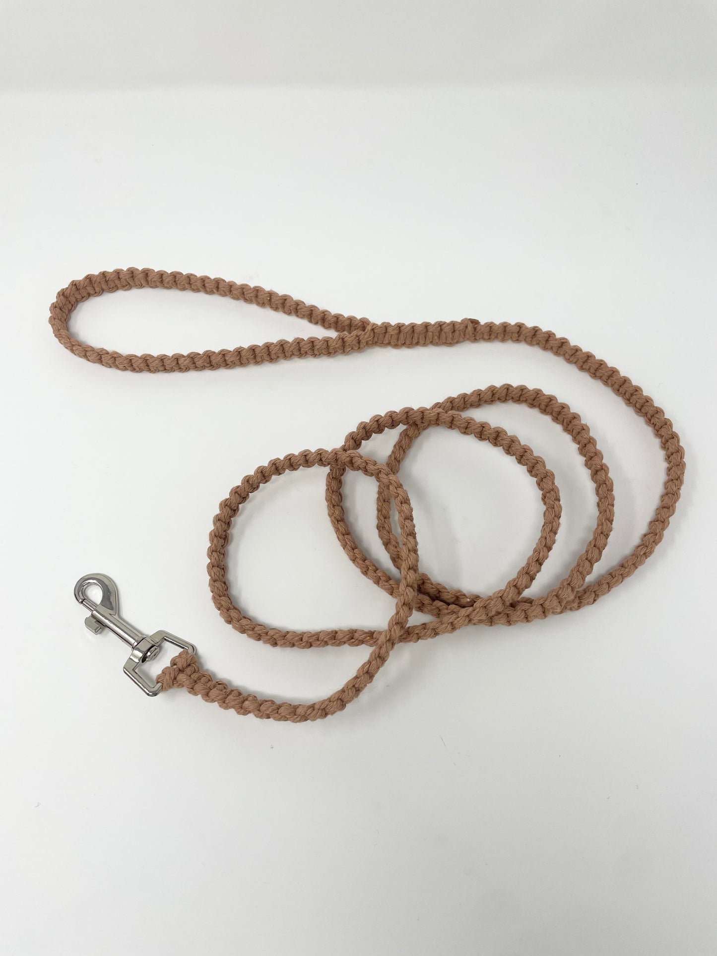 Laisse pour chien en macramé