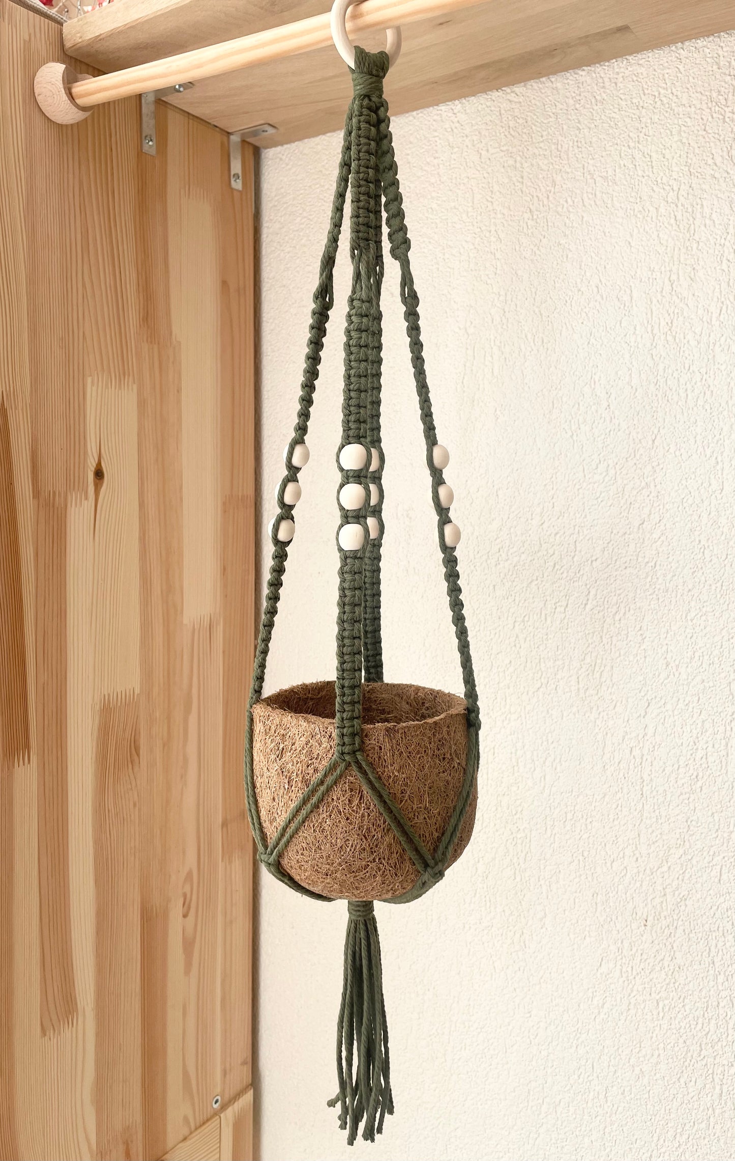 Suspension en macramé - pot en fibre de coco