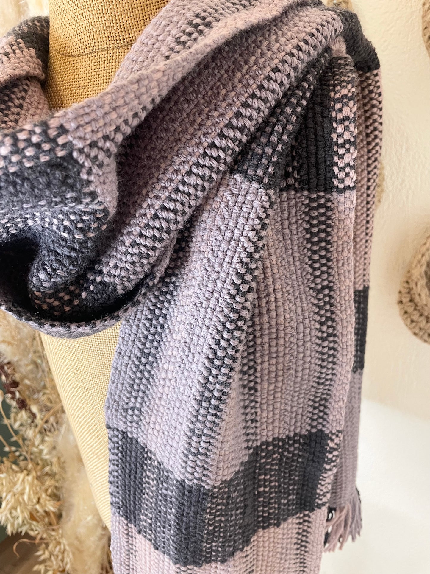 Écharpe en laine tissée à la main