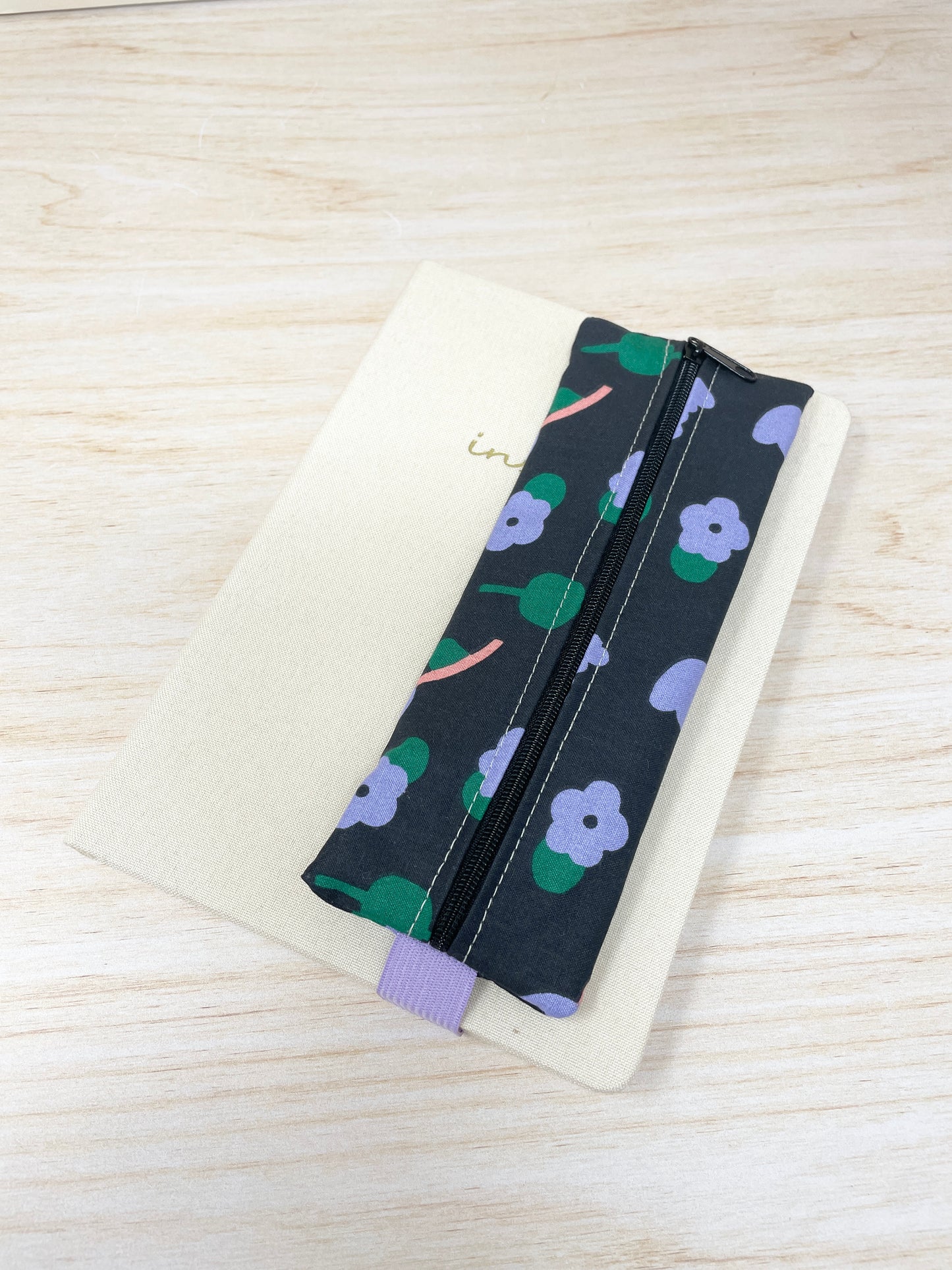 Trousse élastique pour carnet