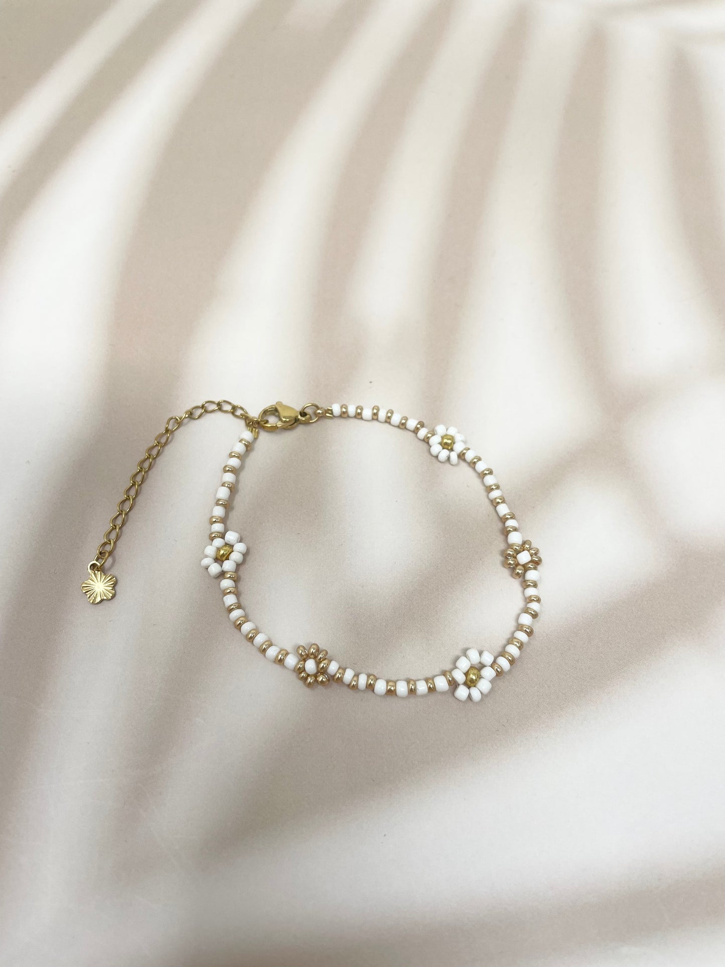 Bracelets fleurs en perles