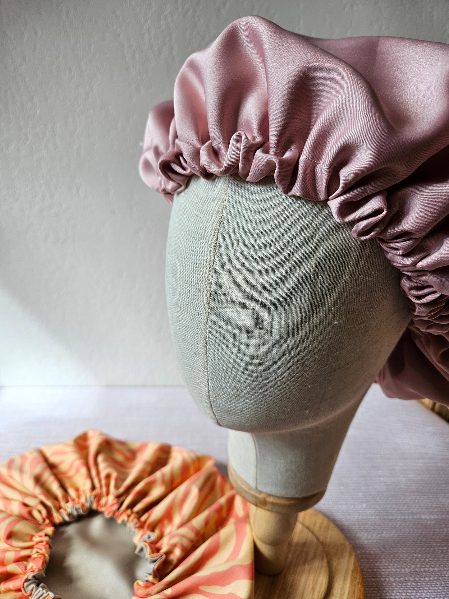 Bonnet de soin en satin