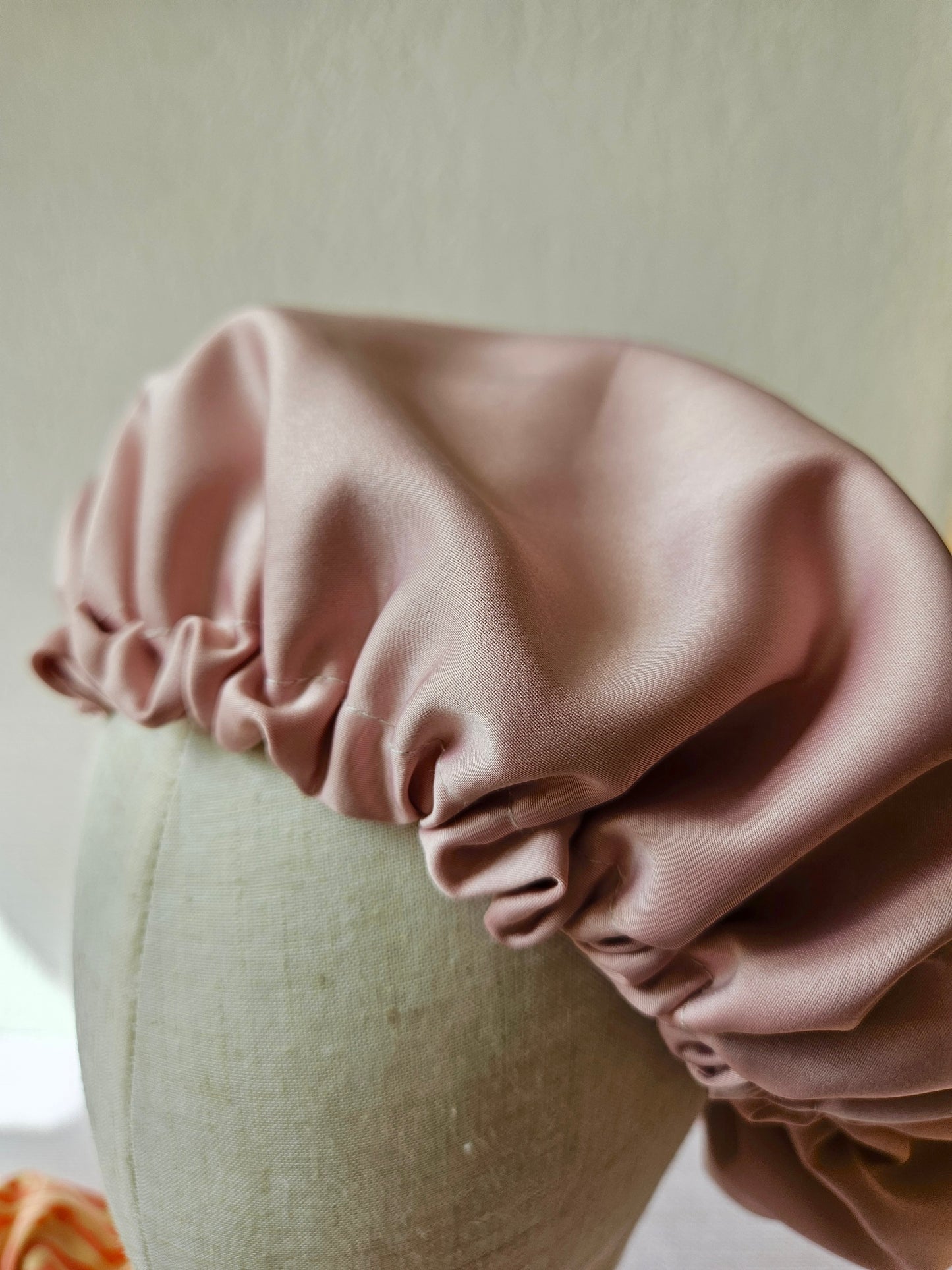 Bonnet de soin en satin