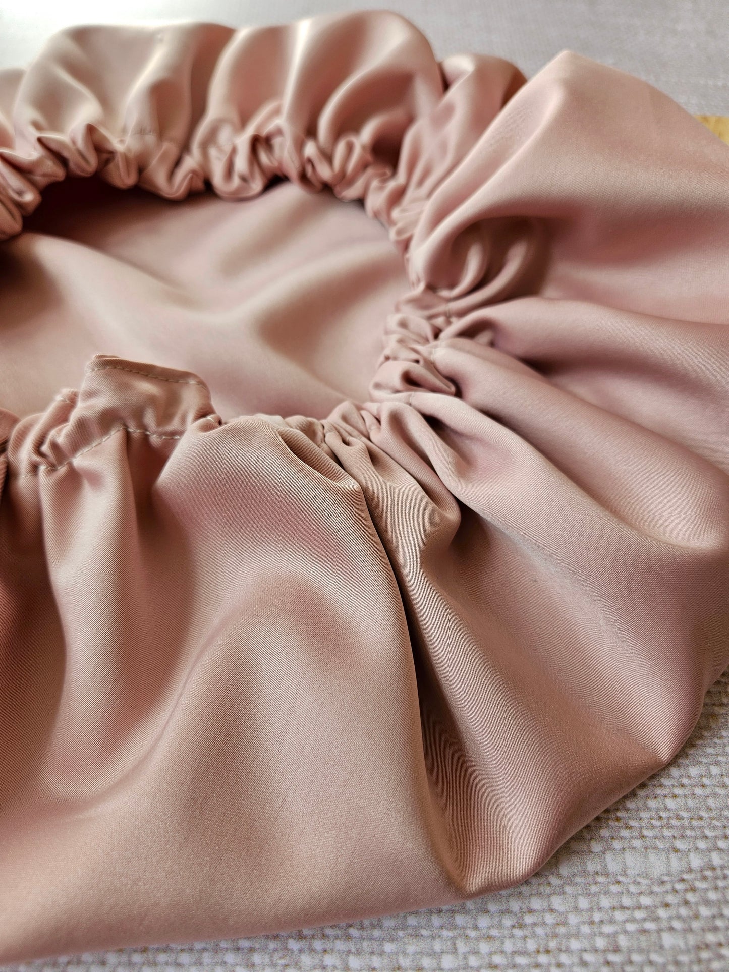 Bonnet de soin en satin