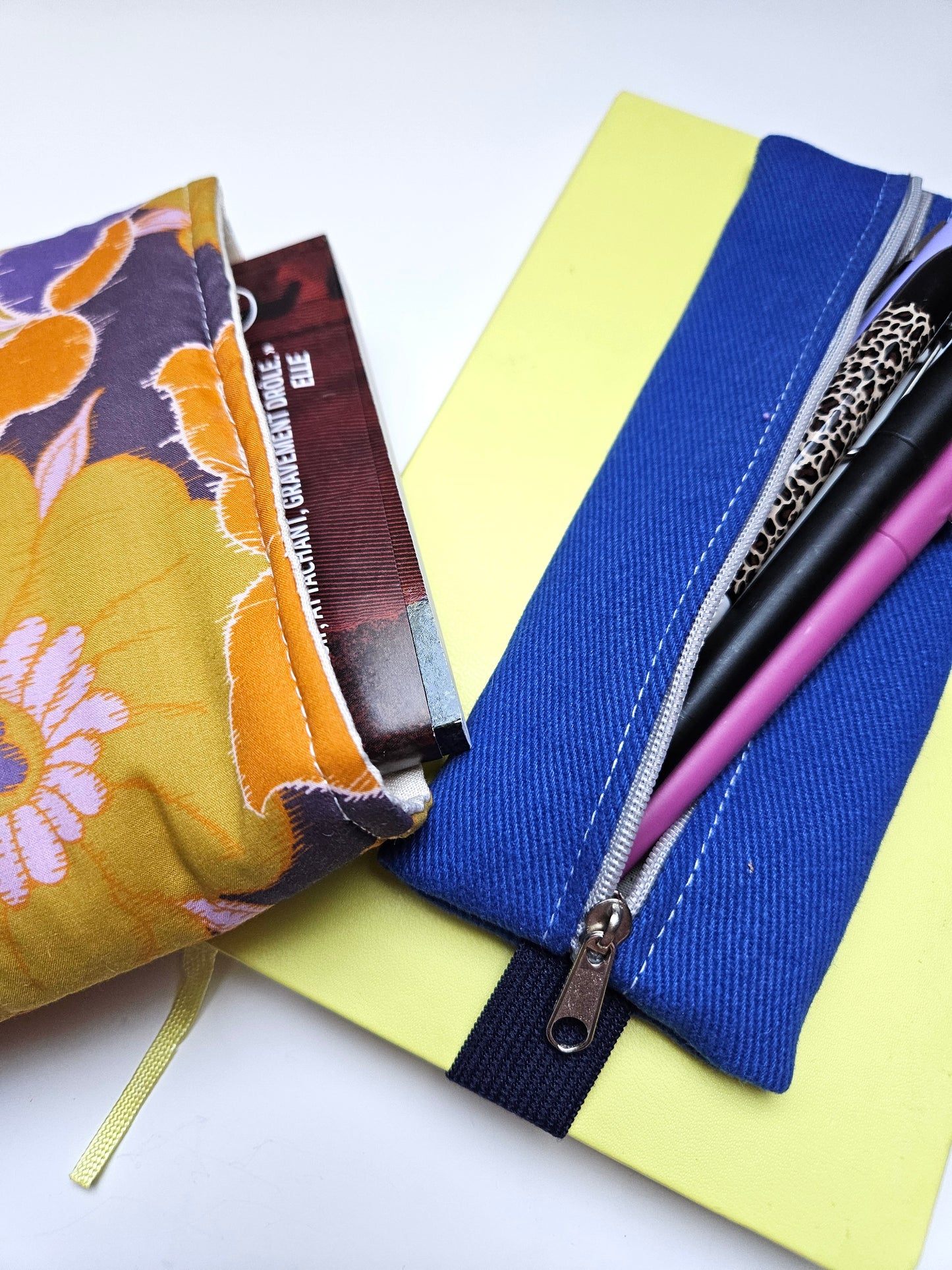 Trousse élastique pour carnet