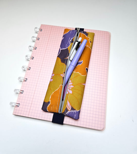 Trousse élastique pour carnet