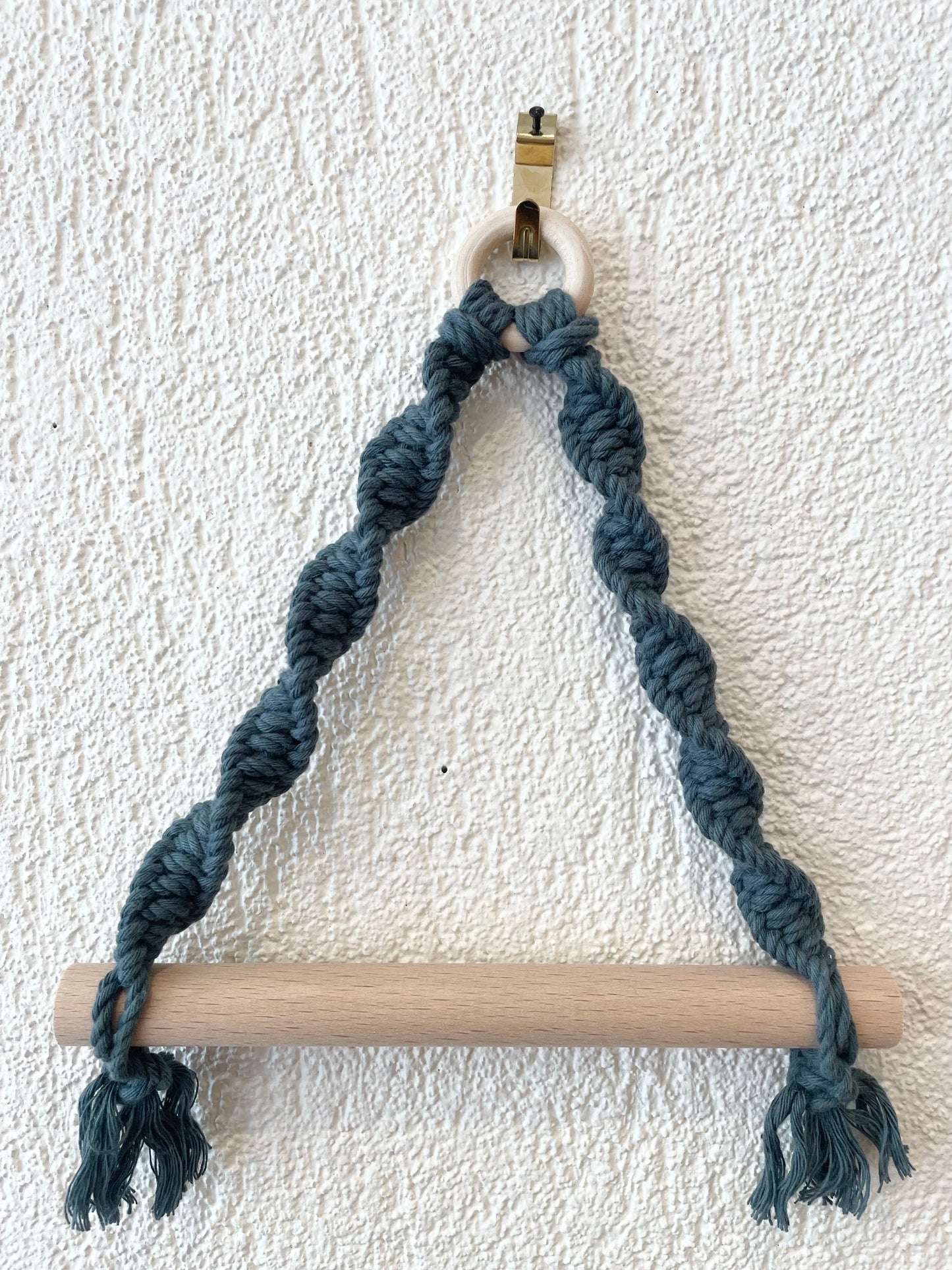 Support pour papier toilette en macramé