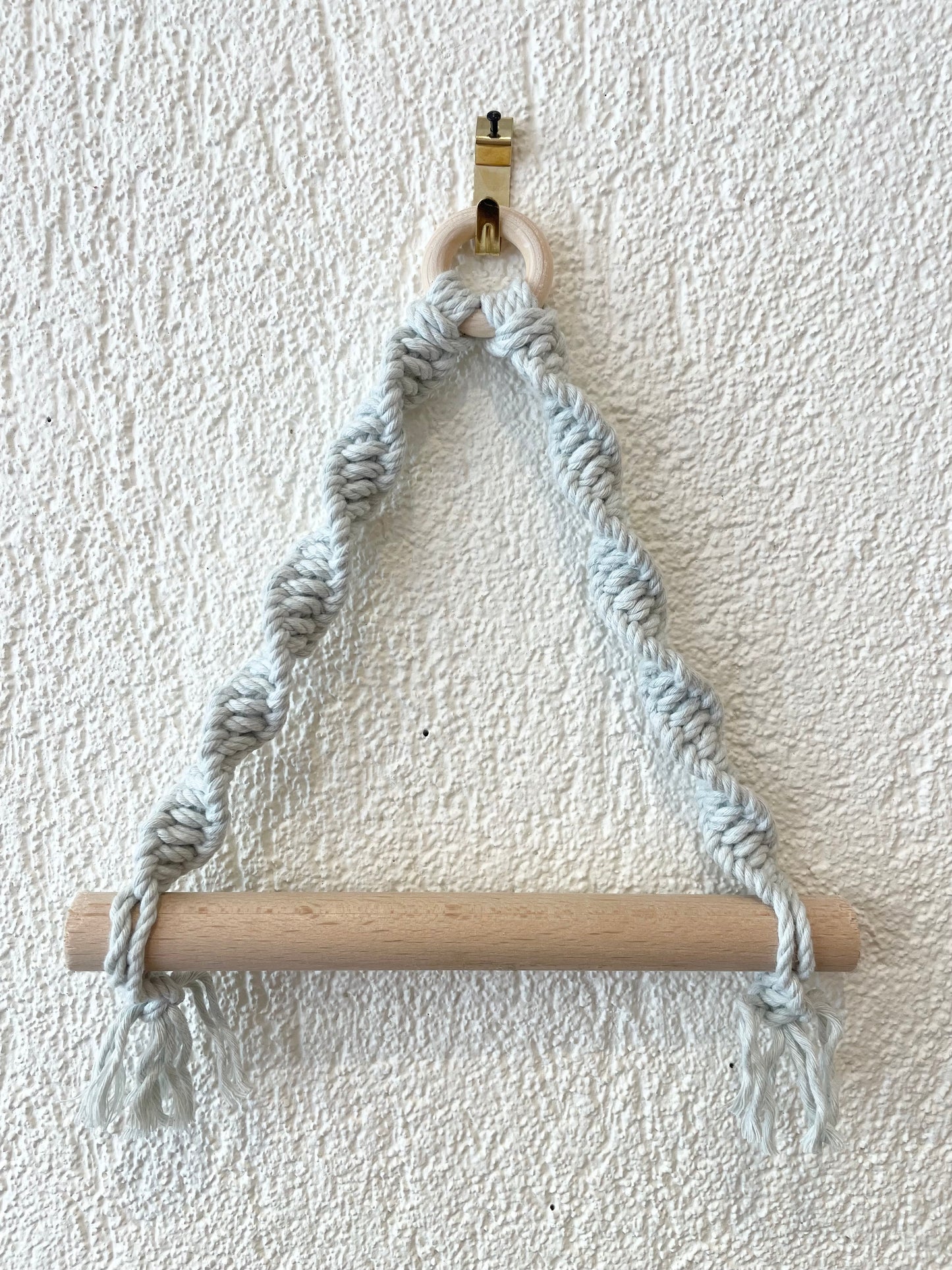 Support pour papier toilette en macramé