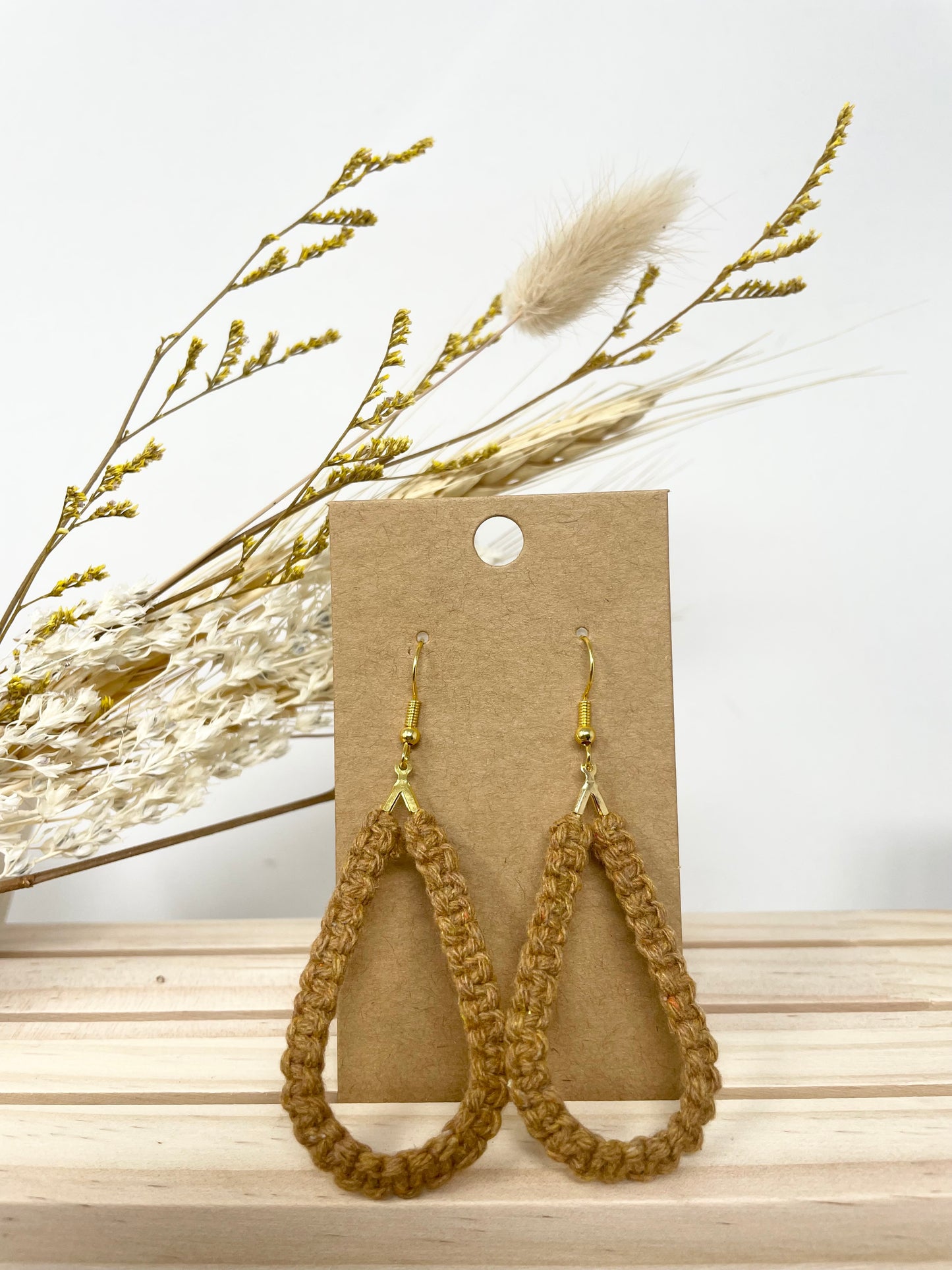 Boucles d’oreilles grandes gouttes en macramé