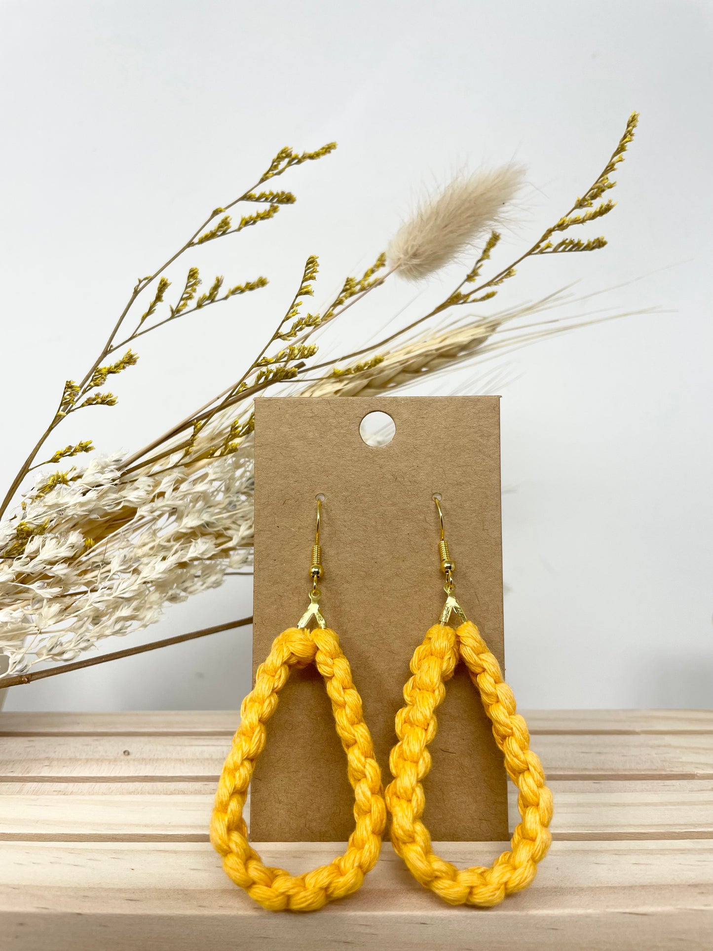 Boucles d’oreilles grandes gouttes en macramé