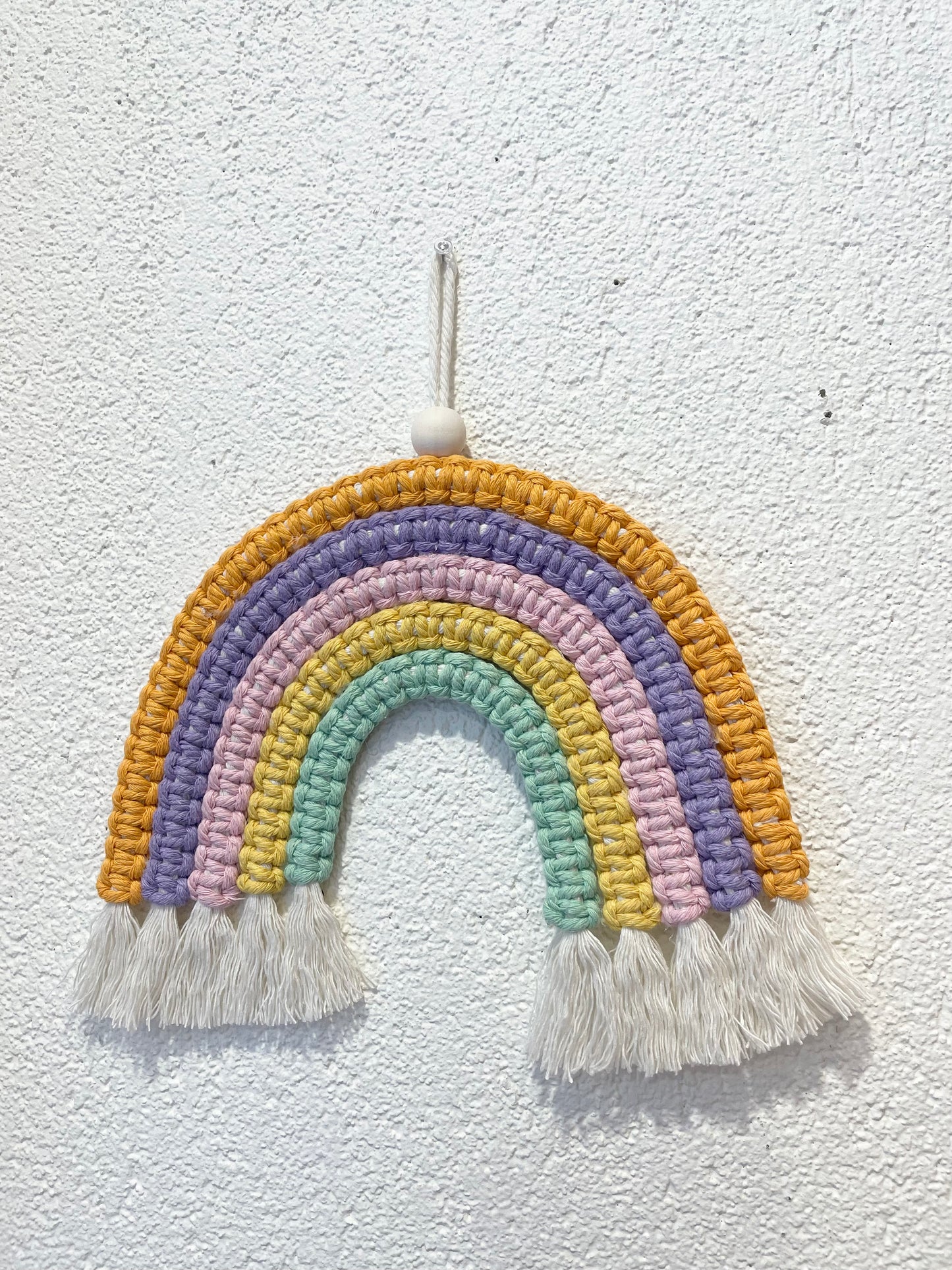 Arc en ciel en macramé